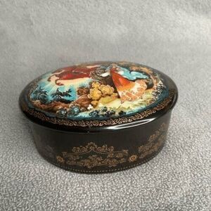 VTG 91s Khoduy Vasilisa the Beautiful Russian Trinket Box Porcelain Ltd 1.5"X3"